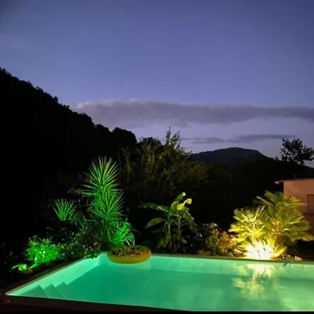 68 M2 Avec Piscine Et Jacuzzy La Porta