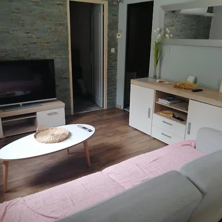 68 M2 Avec Piscine Et Jacuzzy Nyaraló La Porta