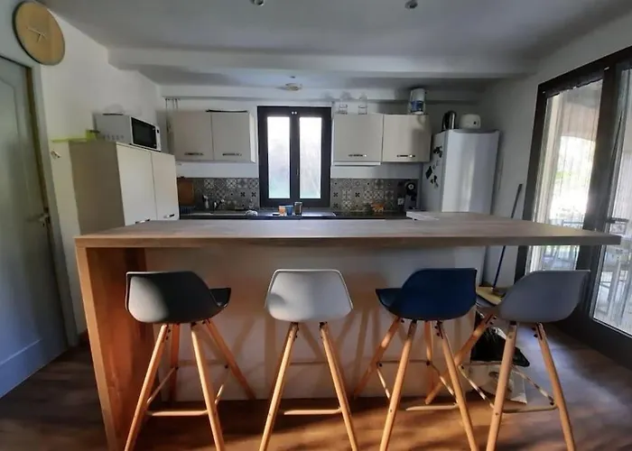 펜션 68 M2 Avec Piscine Et Jacuzzy