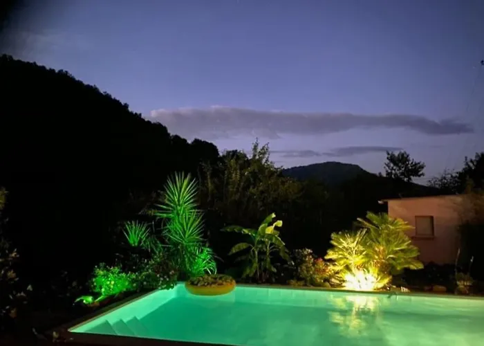 68 M2 Avec Piscine Et Jacuzzy La Porta