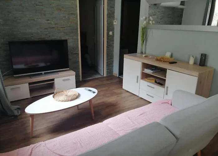 68 M2 Avec Piscine Et Jacuzzy Nyaraló La Porta