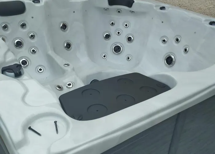 Ferienhaus 68 M2 Avec Piscine Et Jacuzzy *